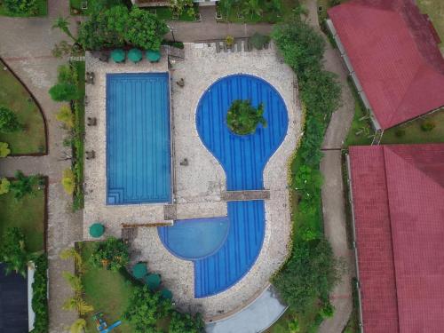 Taman Bukit Palem Resort — Caringin — photo 3