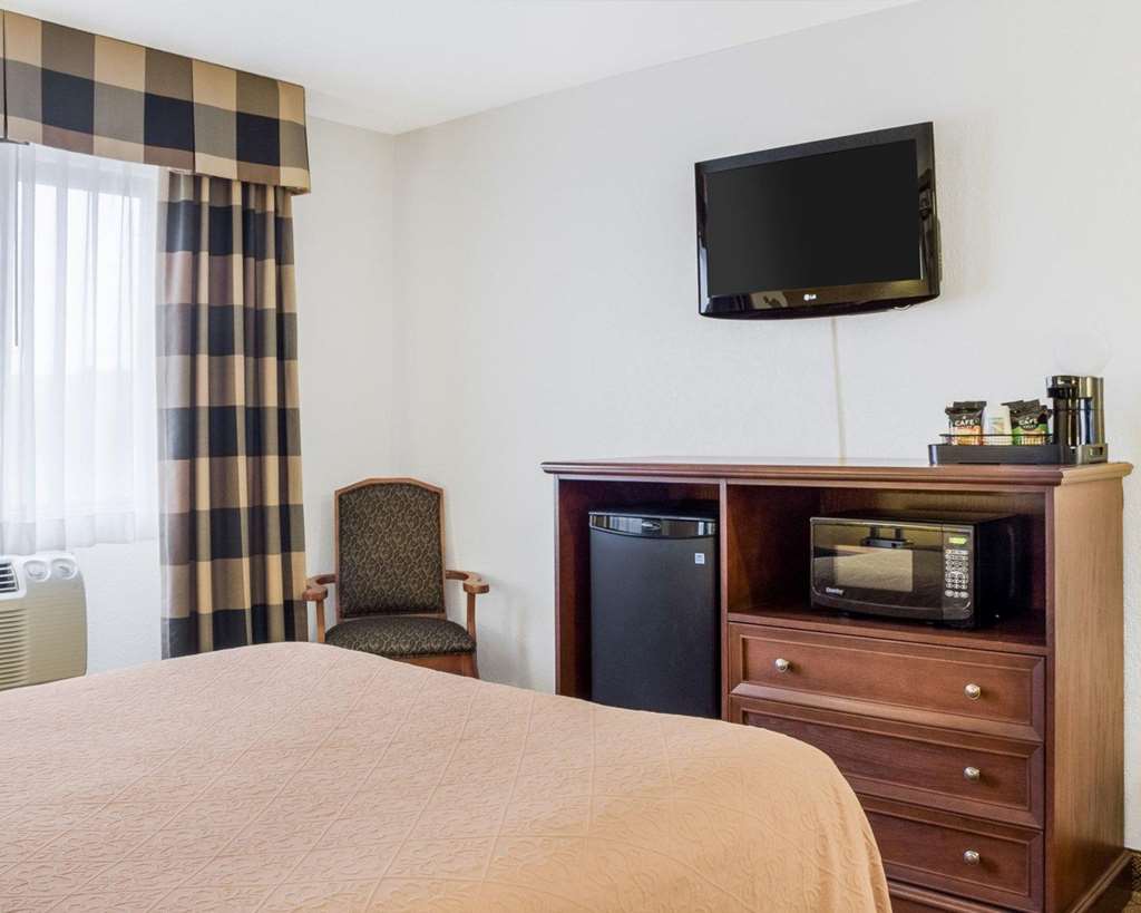 Quality Inn Oacoma Chamberlain - photo 16