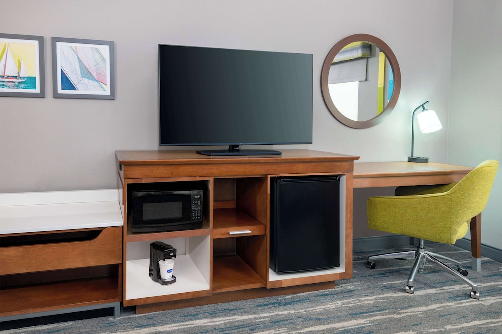 Hampton Inn Coventry Warwick Area - photo 14