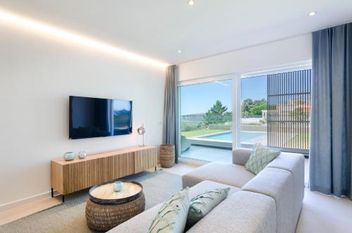 Mar a Vista Condominium with Pool Gym and Sea Views — 4-Star Luxury Hotel in Nazare, Portugal