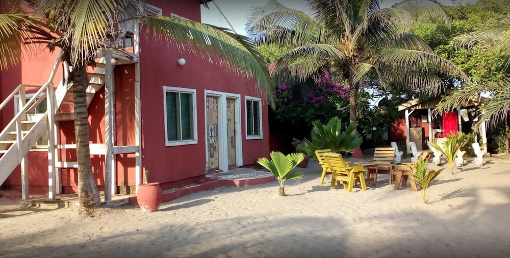 Dreamland Beach Resort Hostel in Unknown City, Ghana