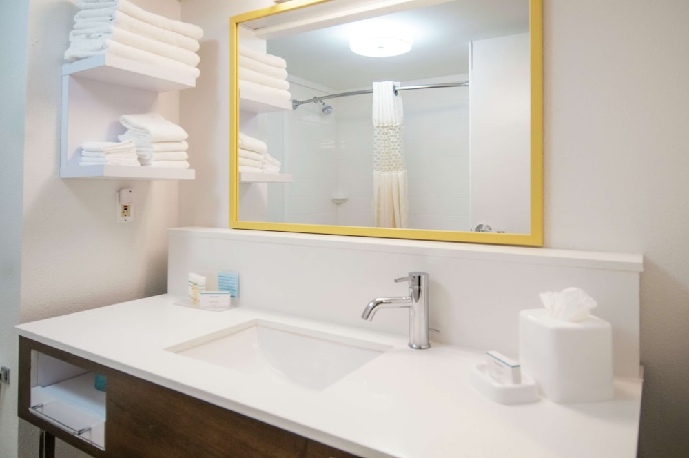 Hampton Inn Metairie - photo 19