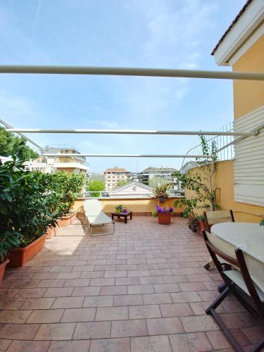 Appartamento per 5 Metro B Bologna terrazzo Wi Fi — 4-Star Luxury Hotel in Rome, Italy