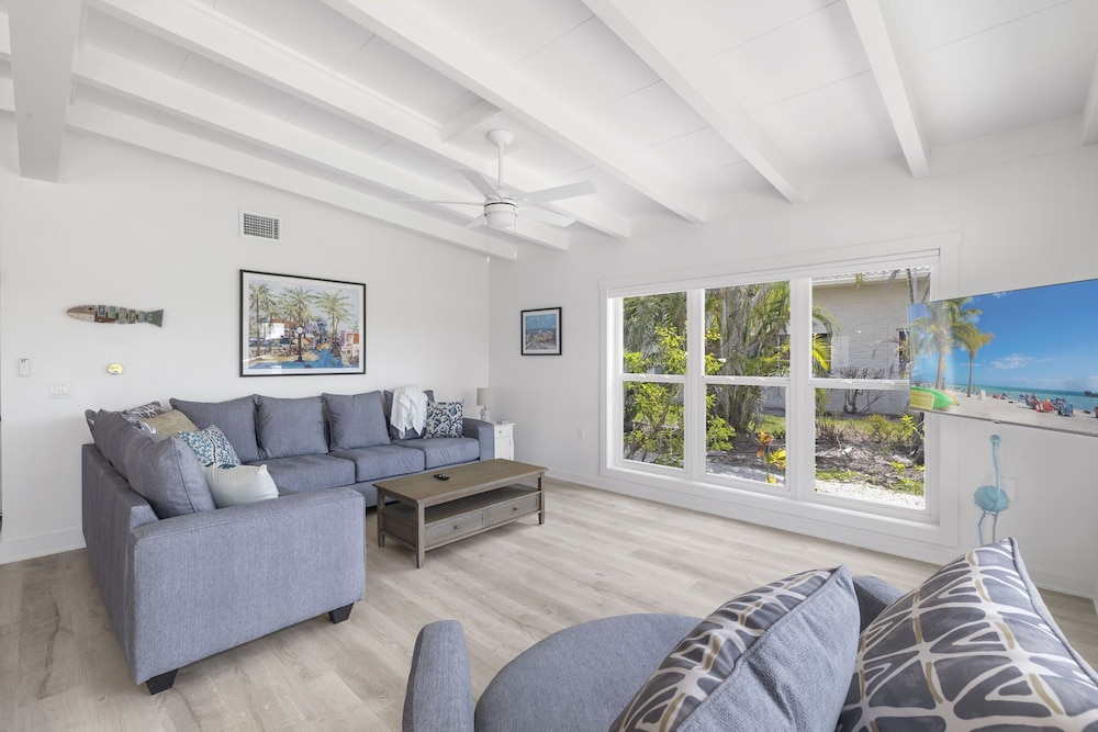 5670 Williams Drive - photo 18