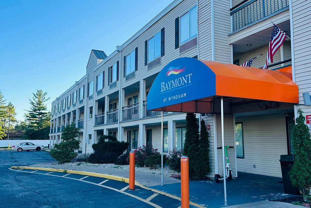 Baymont Inn and Suites by Wyndham Columbus Near OSU - photo 7