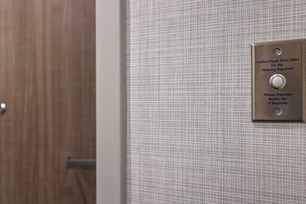 Hampton Inn & Suites Houston East Beltway 8 - photo 36