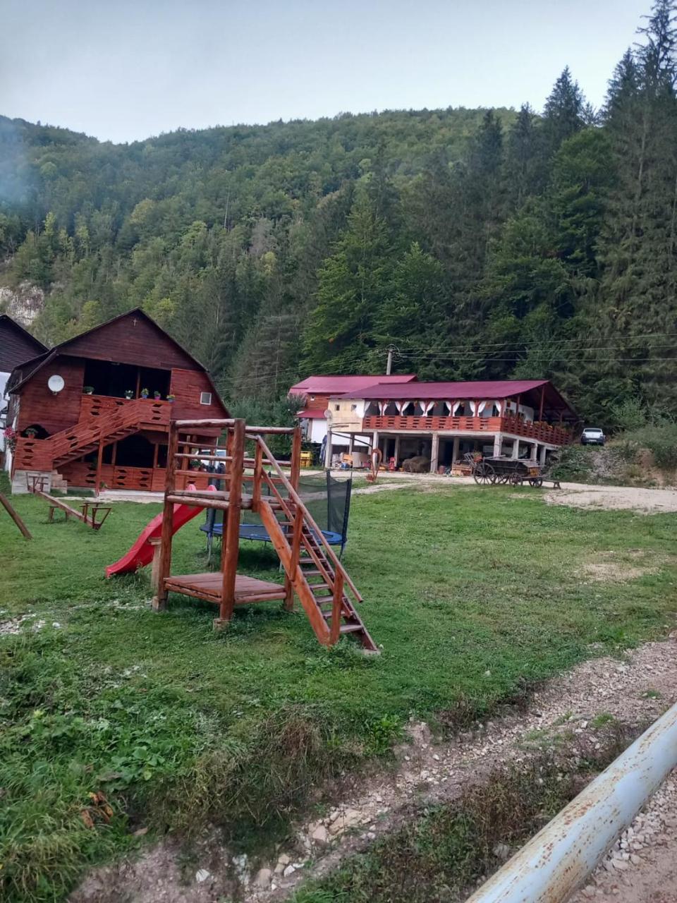 La Marian pensiune restaurant in Garda De Sus, Romania