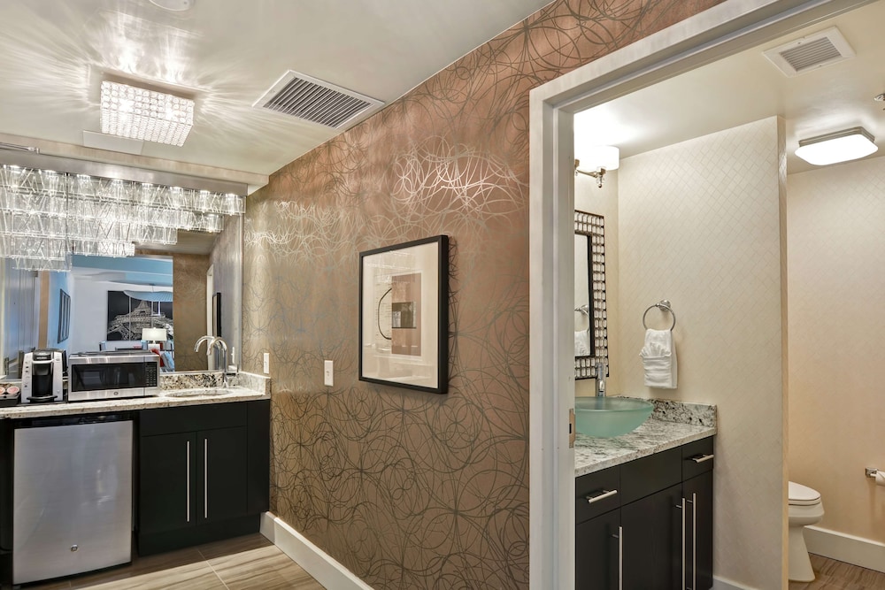 Hilton Garden Inn Raleigh Crabtree Valley - photo 21