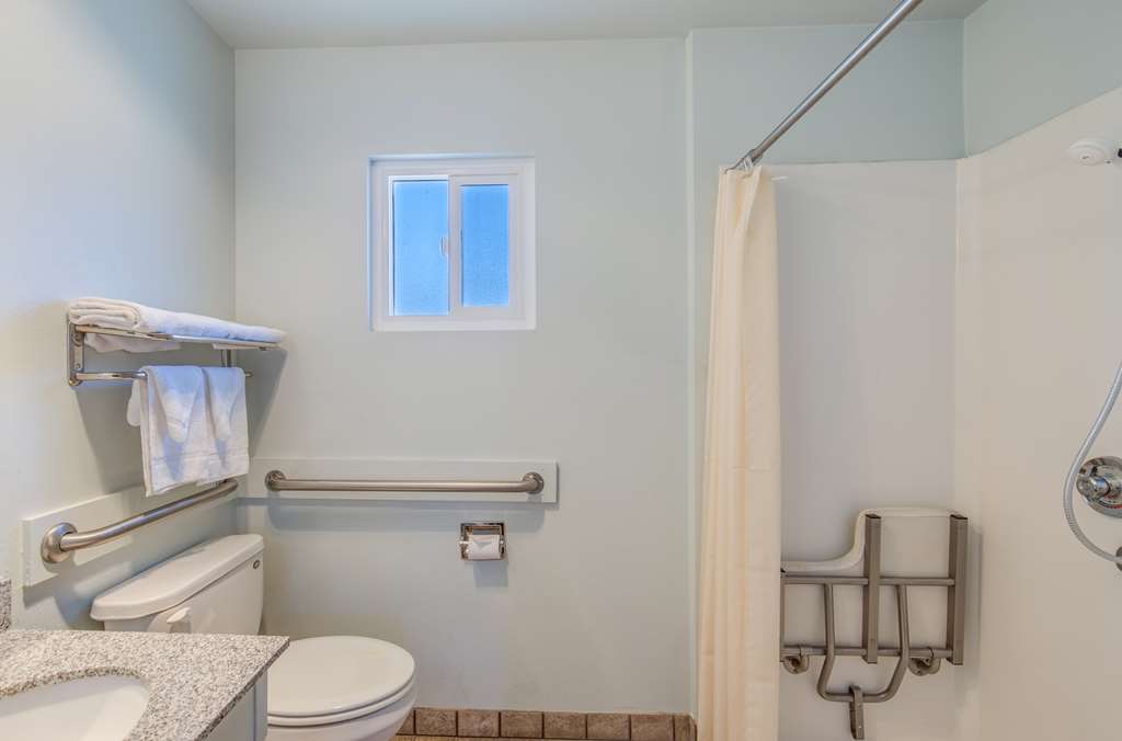 Econo Lodge Inn & Suites Yreka - photo 18