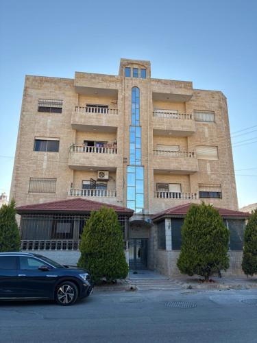 Furnished Family Apartment in Dahyet Al Rasheed — 4-Star Luxury Hotel in Amman, Jordan