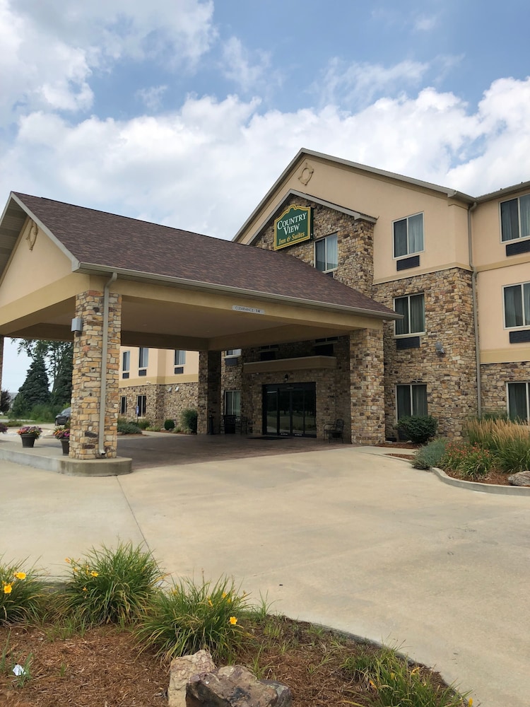Country View Inn & Suites - photo 46