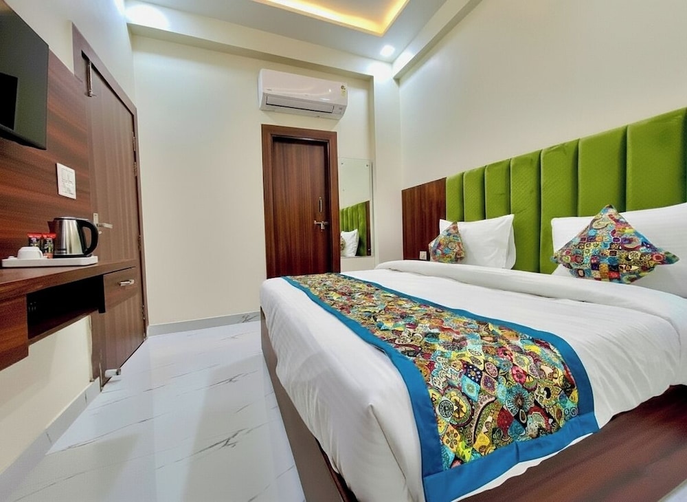 Hotel GM Palace in Agra, India