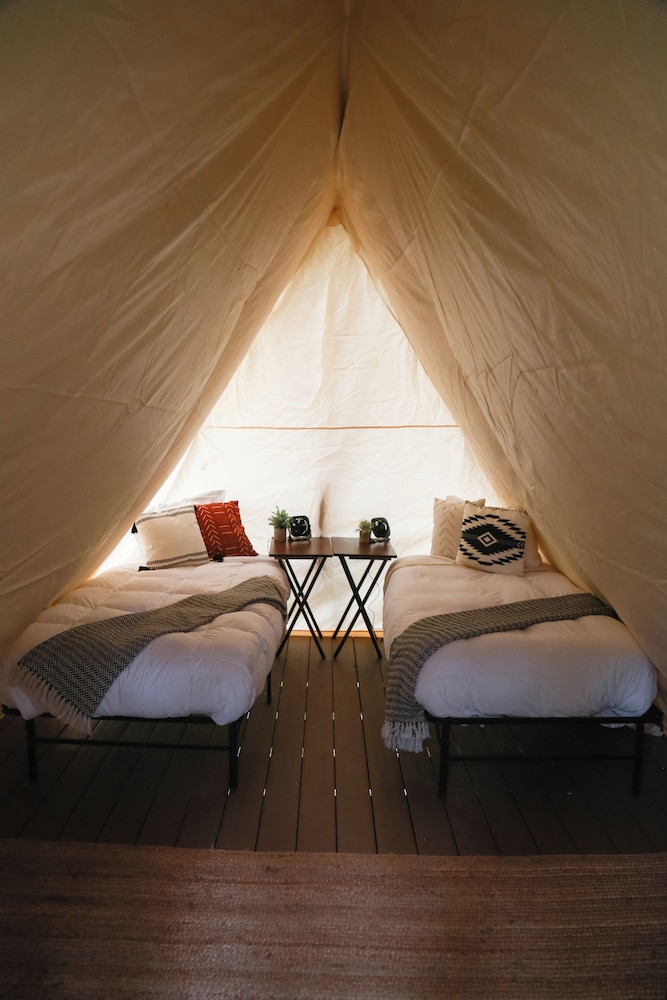 Glacier Glamping - photo 10