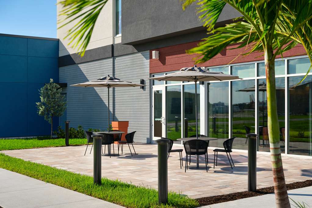 Hyatt Place Melbourne Airport - photo 23