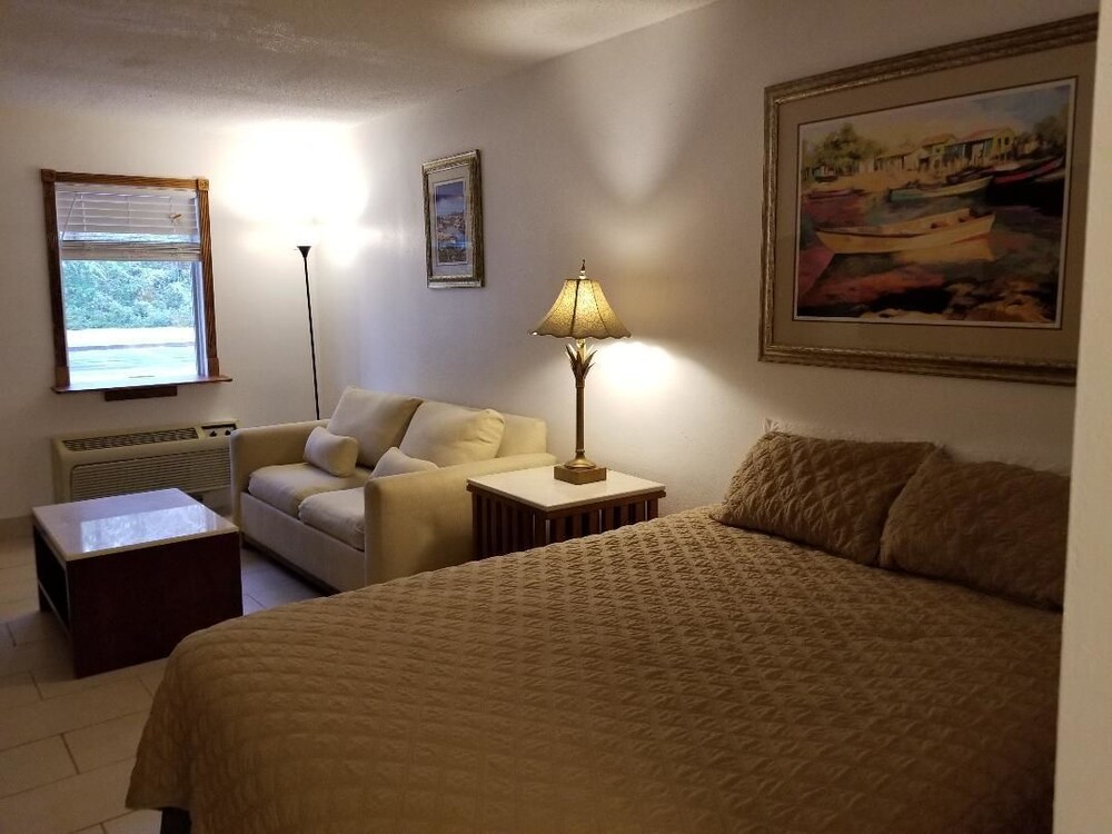 Extended Stay Brunswick - photo 15