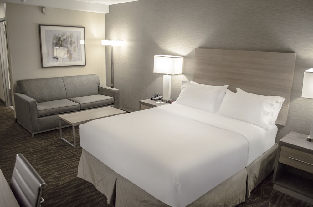 Holiday Inn Fargo by IHG - photo 17