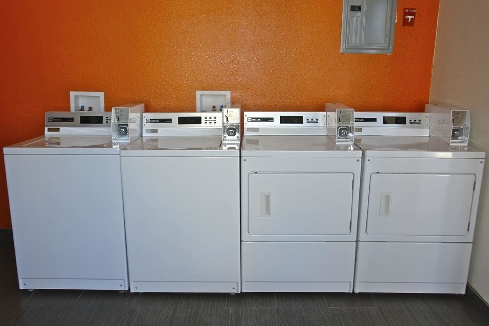 Motel 6 Costa Mesa CA Newport Beach - photo 17