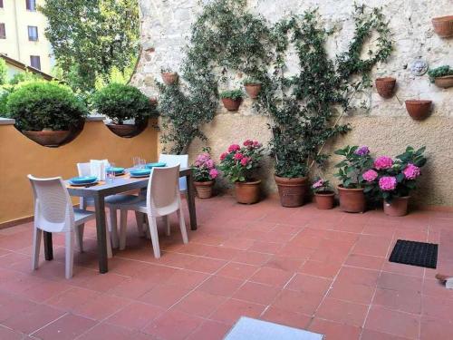 Santa croce elegant with garage — 4-Star Luxury Hotel in Florence, Italy