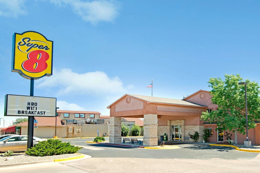 Super 8 by Wyndham Belen NM - featured photo
