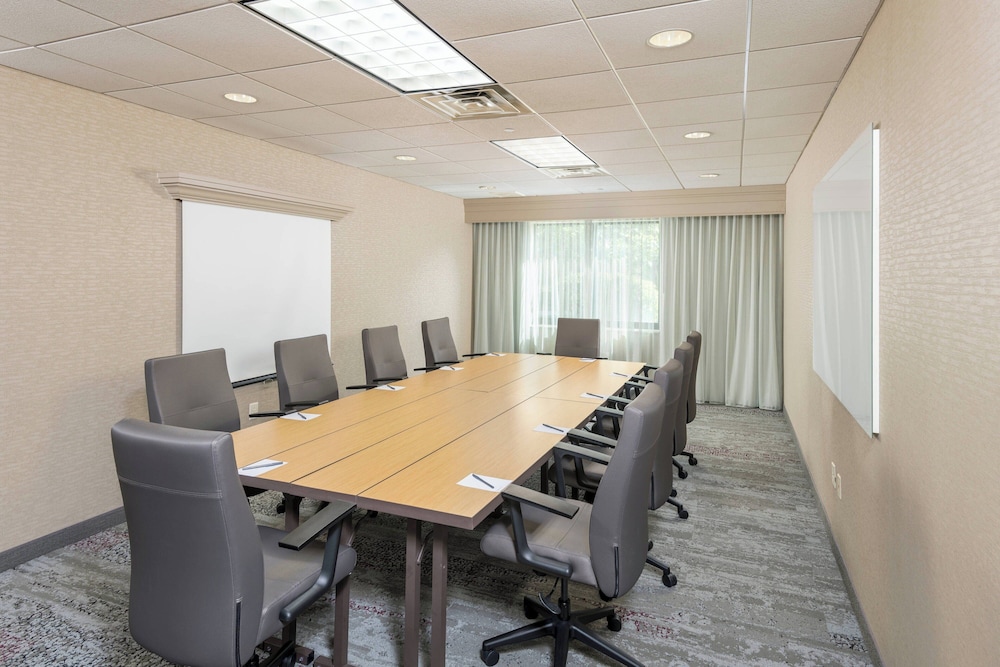 Courtyard by Marriott Philadelphia Valley Forge Collegeville - photo 33