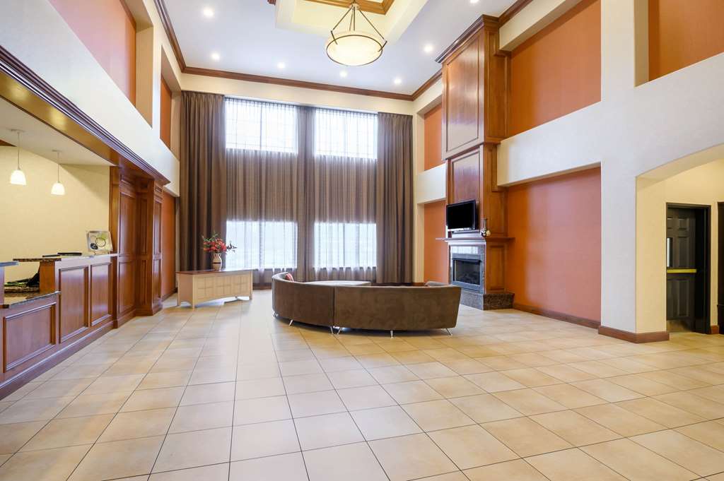 La Quinta Inn & Suites by Wyndham Longview North - photo 3