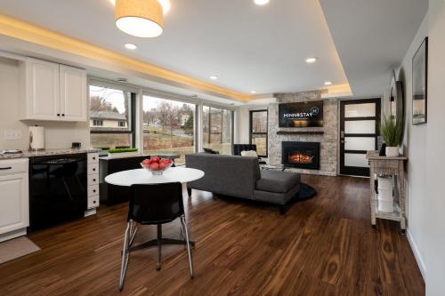 Bassett Creek Retreat — hotel in Golden Valley