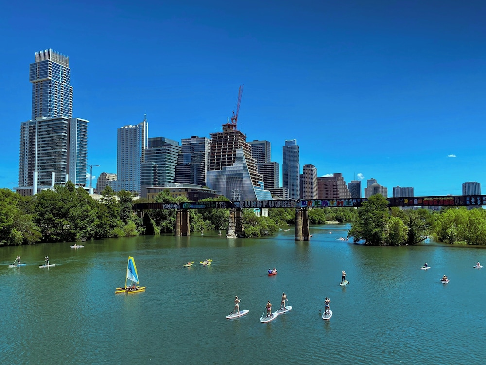Element Austin Downtown - photo 31
