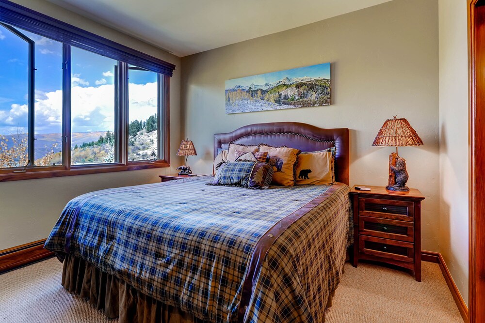 Highlands Slopeside by East West Hospitality - photo 5