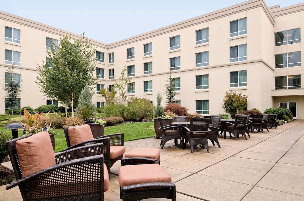 Hilton Seattle Airport & Conference Center - photo 54