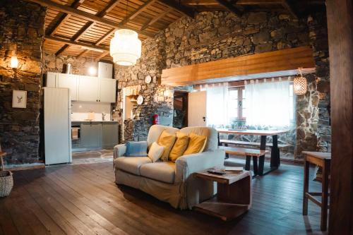 Casa dos Desenhos — 4-Star Luxury Hotel in Lousa, Portugal