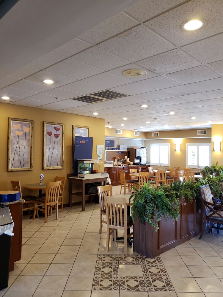 Holiday Inn Express Annapolis East Kent Island by IHG - photo 23