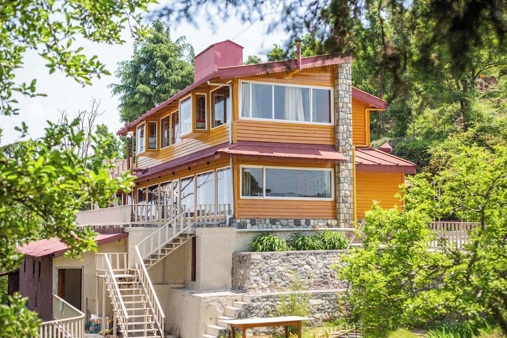 Avalon Cottages Kanatal in Tehri, India