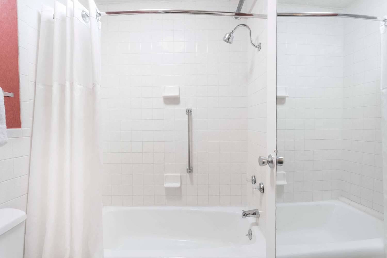 Ramada by Wyndham Roanoke - photo 19