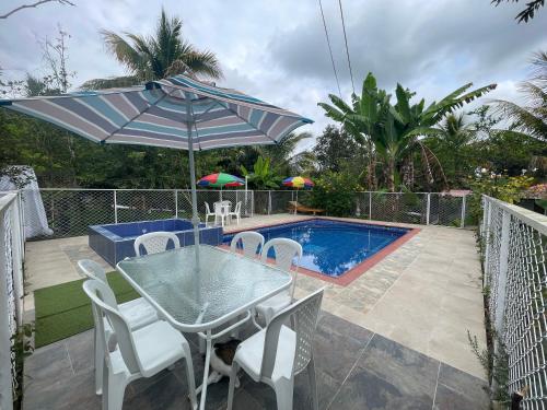 Casa Campestre El Encanto — 4-Star Luxury Hotel in Trujillo, Colombia