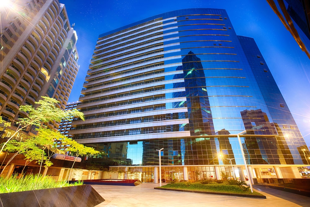 Fusion Hplus Express - carbon neutral hotel in Sao Paulo
