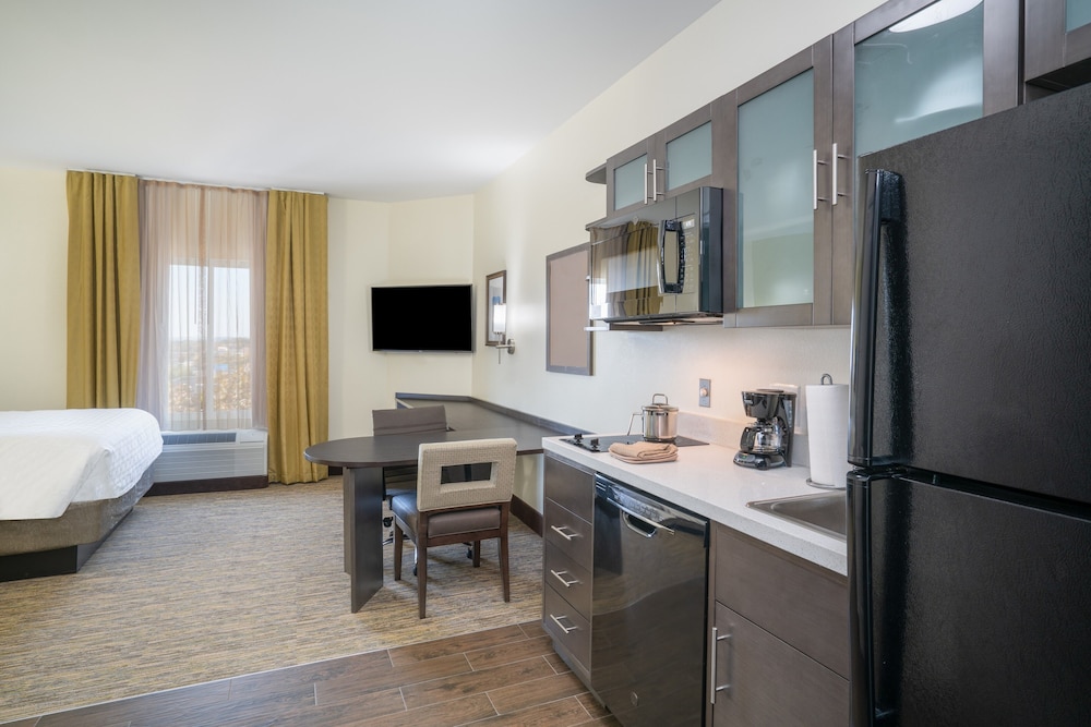 Candlewood Suites Nashville Franklin by IHG - photo 10