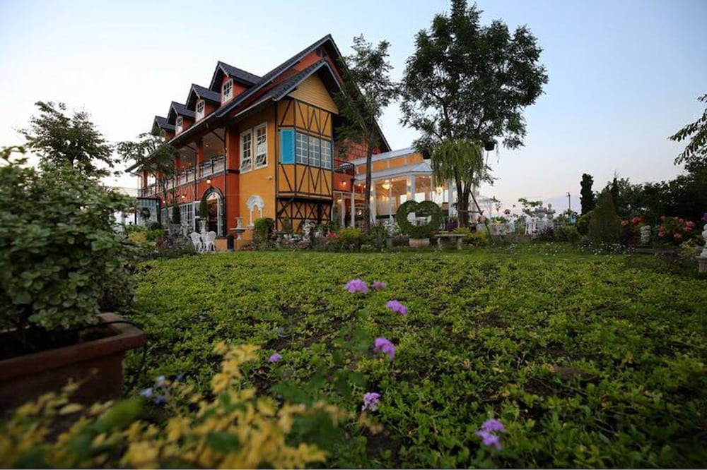 Le Jardin de Maejo in San Sai, Thailand