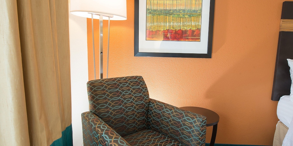 Holiday Inn Bismarck by IHG - photo 20