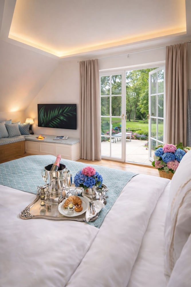 Schlossresidenz Boutique Apartements Hotel Suiten — Garbsen