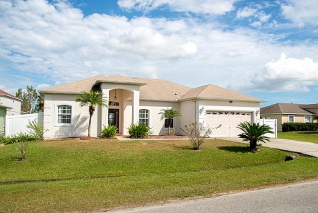 Holiday Rest — 4-Star Luxury Hotel in Kissimmee, United States