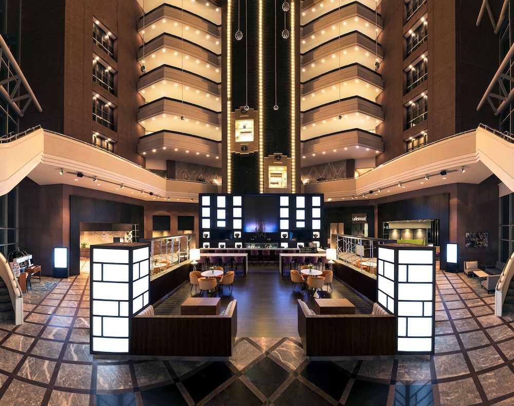 Hilton Toronto Markham Suites Conference Centre & Spa — 4-Star Luxury Hotel in Markham, Canada