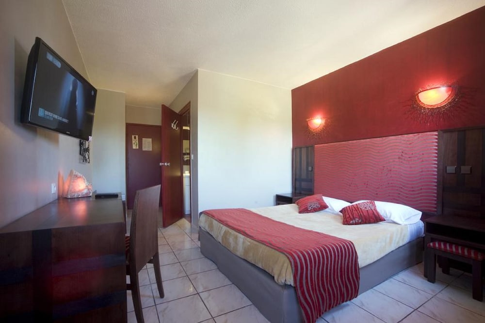 Tropic Hotel — Rivesaltes