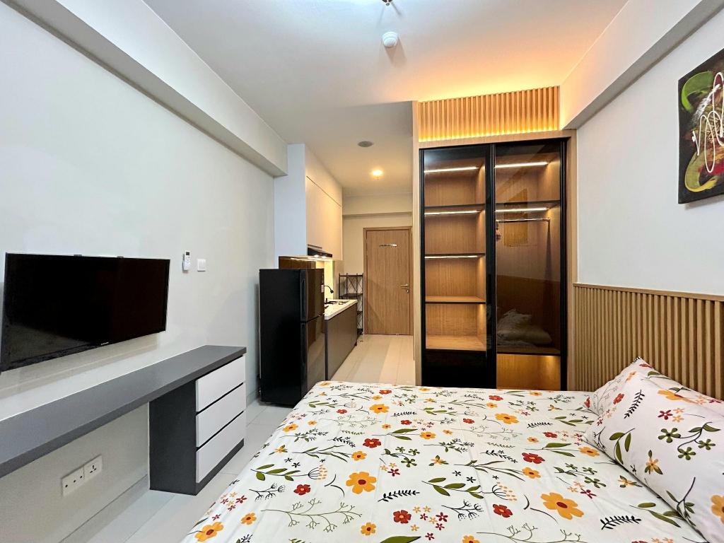 Studio Baloi Apartment A1717 City View — 4-Star Luxury Hotel in Batam, Indonesia