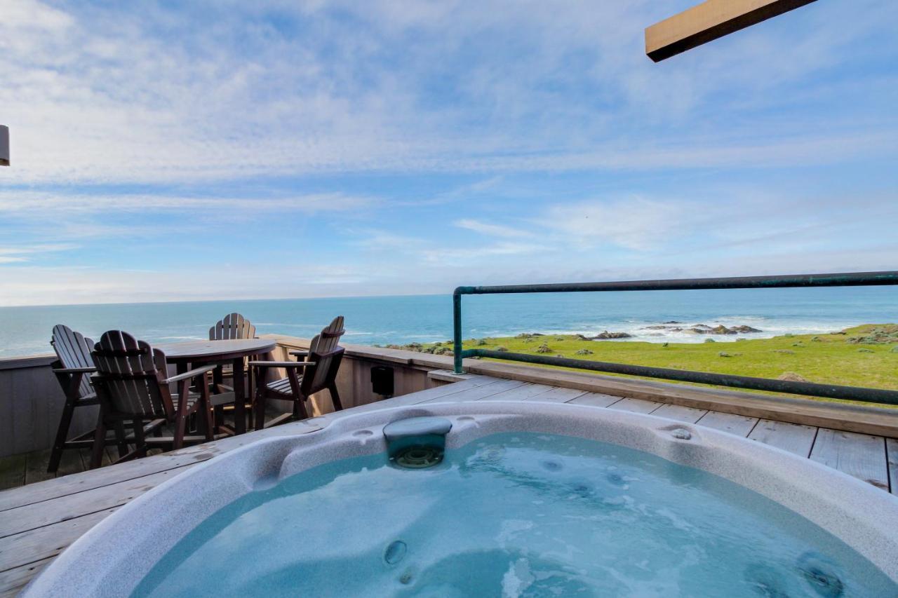 Compass Rose - carbon neutral hotel in Sea Ranch