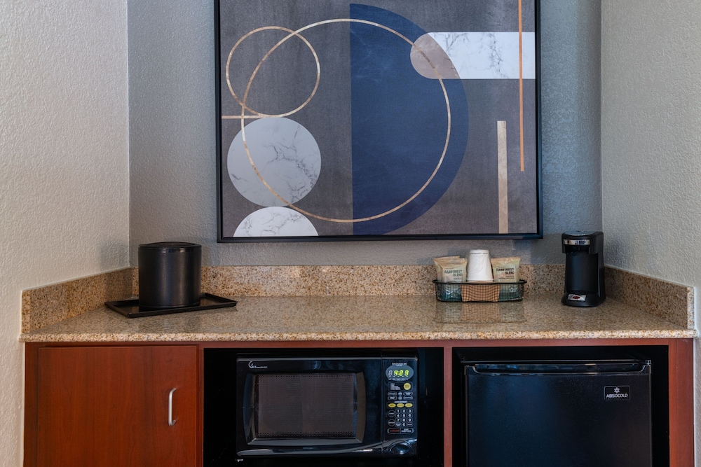 Courtyard by Marriott Fort Worth University Drive - photo 18