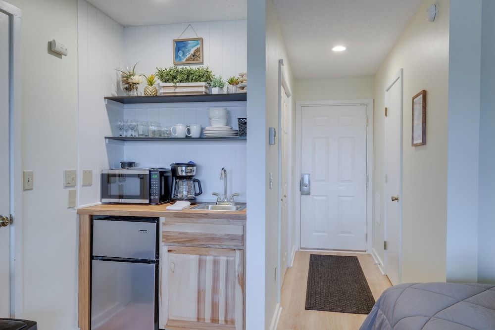 Bellaire Condo Walk to Shanty Creek Resort - photo 4