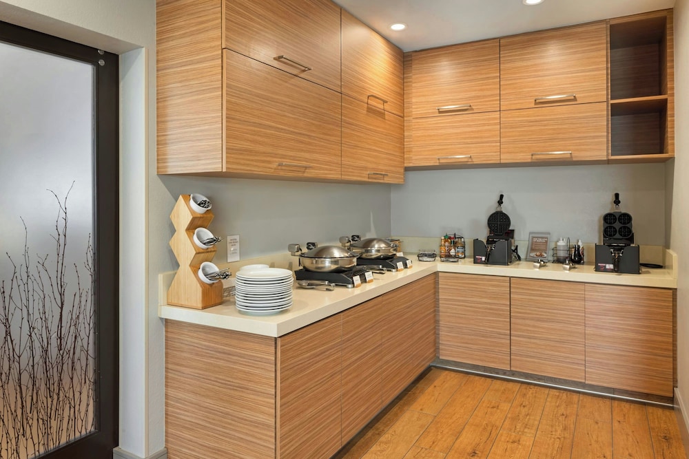 TownePlace Suites by Marriott Ontario Airport - photo 35