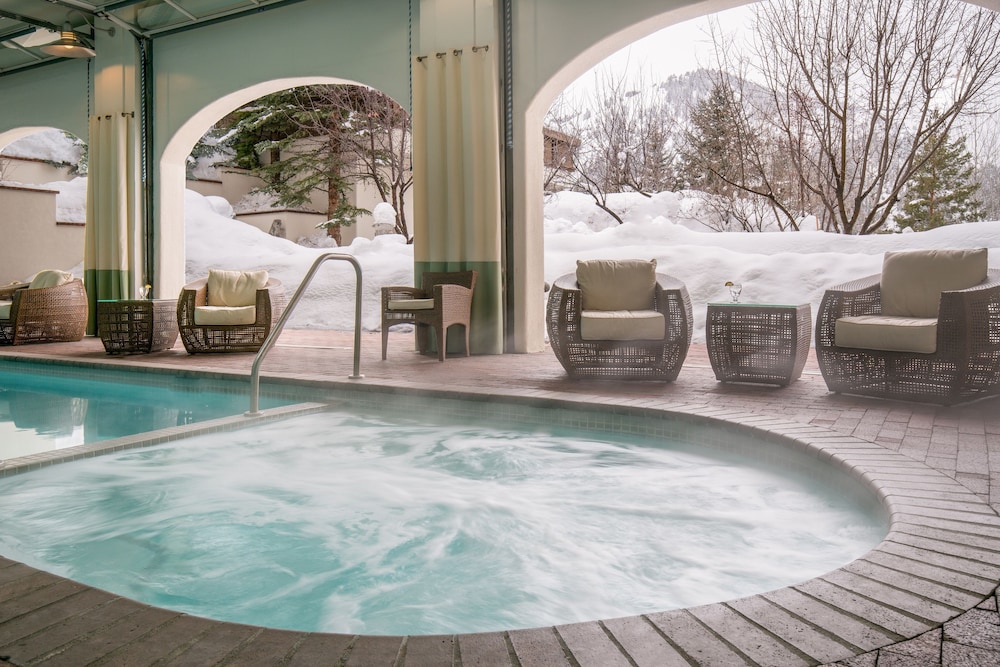 Knob Hill Inn - photo 16