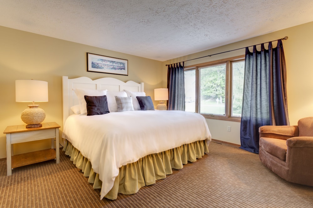 The Highlands at Harbor Springs - photo 23