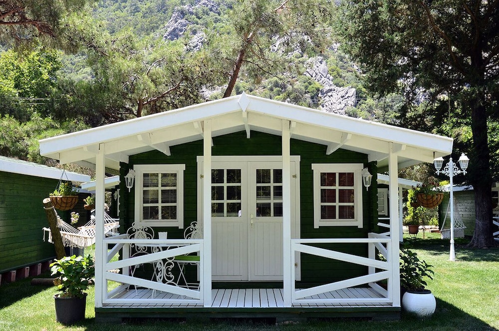 Lukkies Lodge Cirali — 4-Star Luxury Hotel in Kemer, Turkey